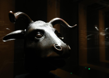 The Grand Return: A Spectacle of Repatriated Cultural Treasures from Abroad, Unveiled in Shanghai