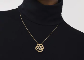 People are pursuing and want to own Chanel Costume Jewelry