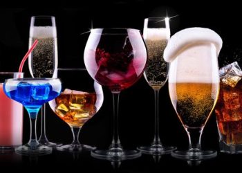 Bartender’s Magic: Innovative Interpretation of Classic Cocktails
