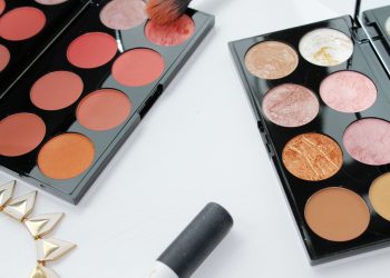 The Quiet Revolution in Makeup: Embracing the #NoMascara Movement