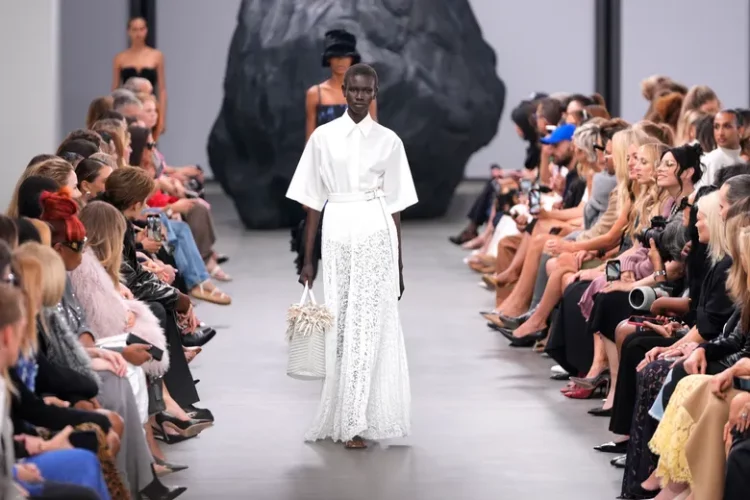 Luxury Fashion Shows: A Behind-the-Scenes Look at the Most Exclusive Runways
