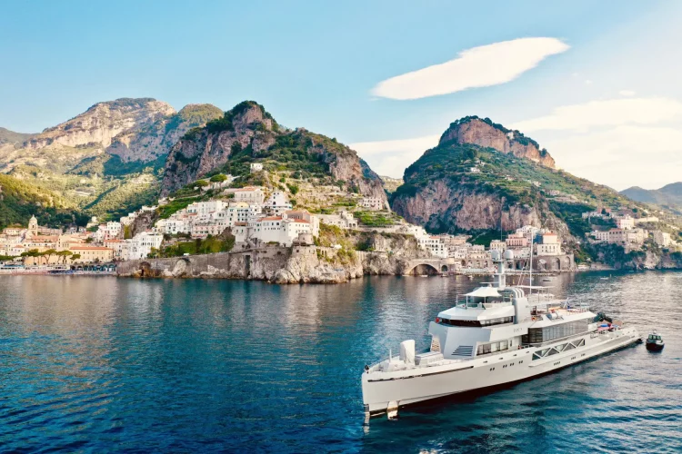 Yacht Life: The Ultimate Guide to Owning and Cruising on Superyachts