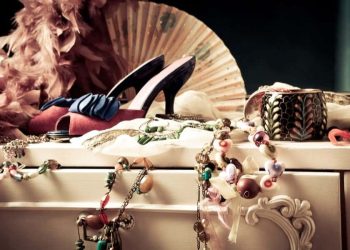 Beyond the Wardrobe: Essential Luxury Fashion Accessories to Complete Your Look