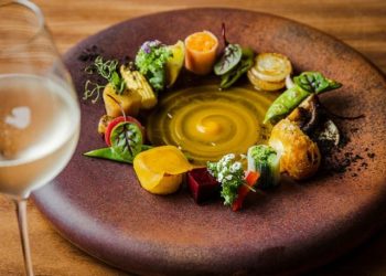 What Kind of Michelin-Starred Restaurant Can Offer You an Unparalleled Culinary Experience?
