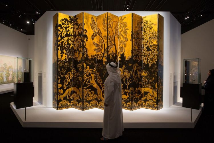 What Makes an Art Exhibition Worth Visiting for the Elite?